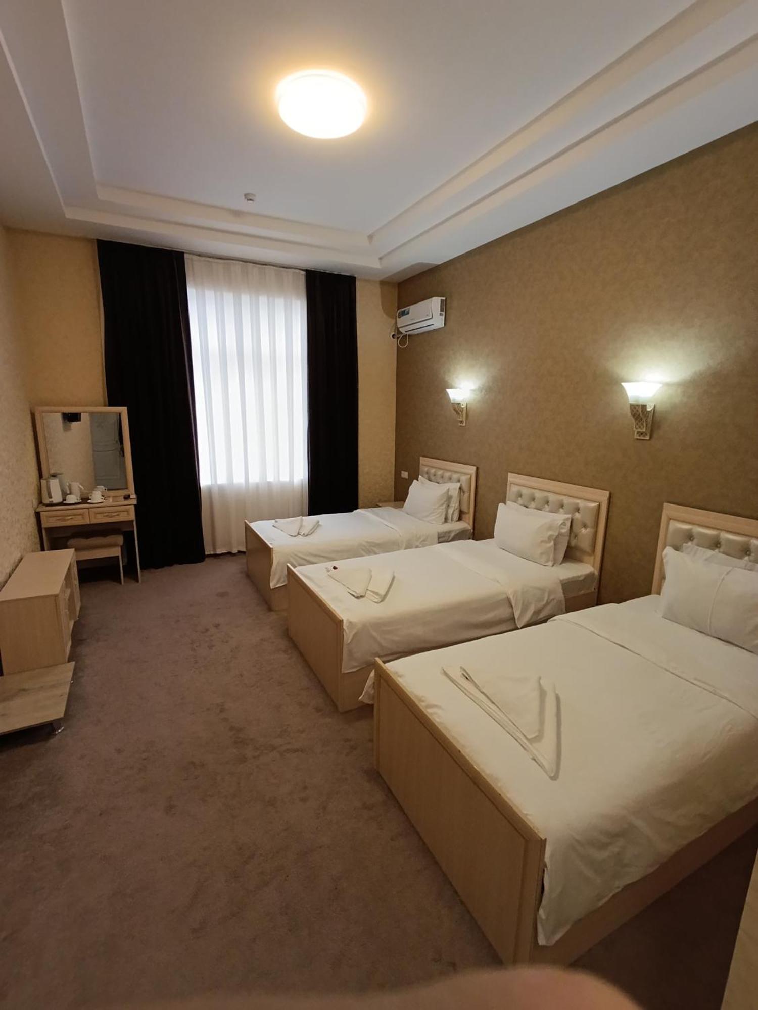 Grand Caravan Tașkent Exterior foto